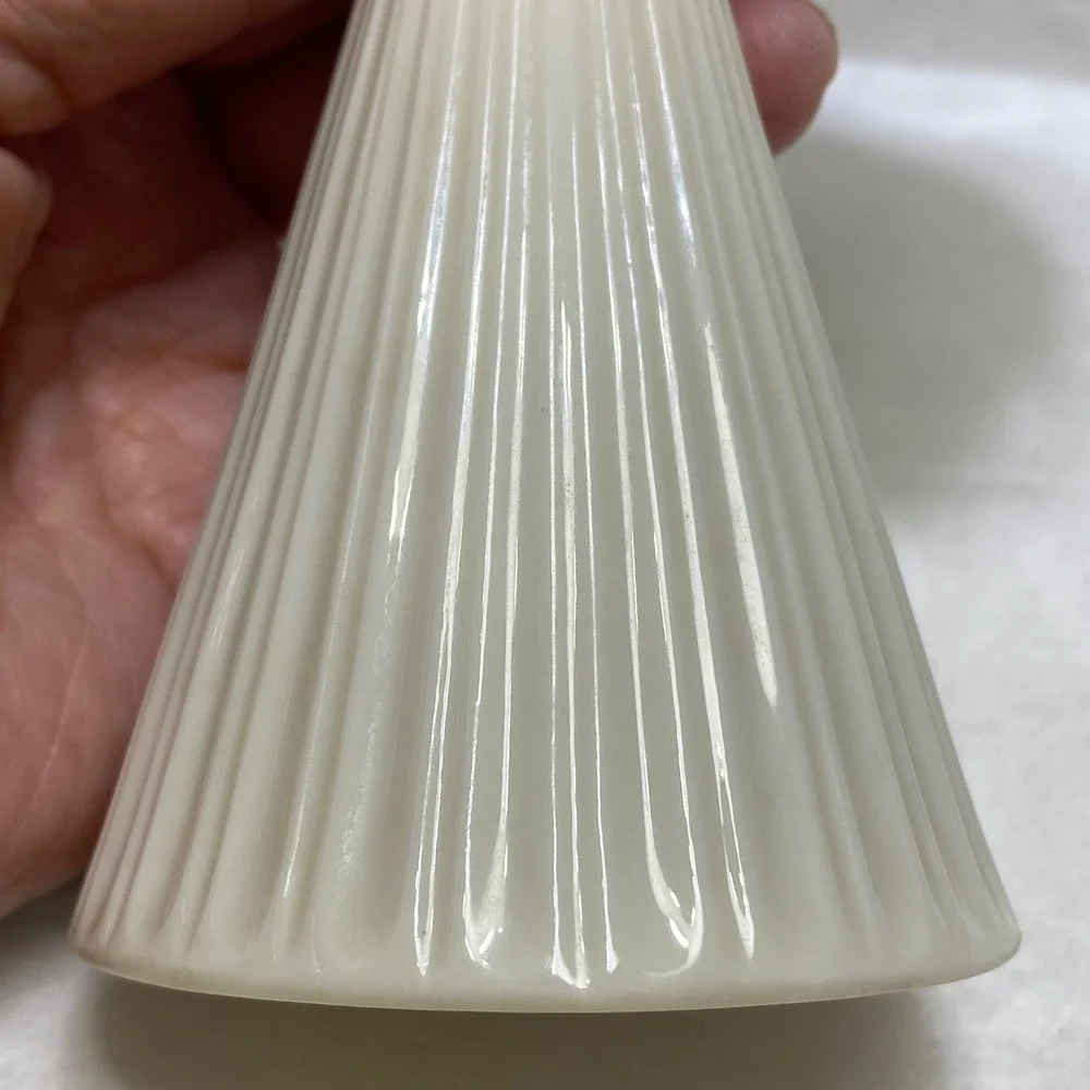 Lenox Ivory Groove Pedestal Compote Dish 24K Gold Rim‎ Candy Nut Bowl